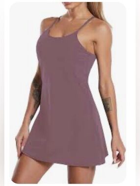 NWT Urbest L tennis dress